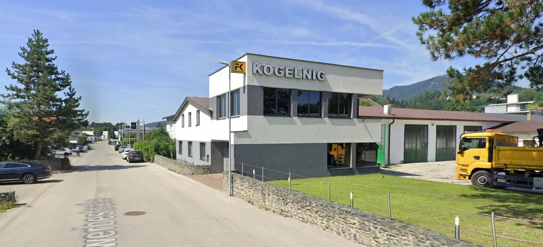 Kogelnig Firmengebäude mit gelbem Lkw